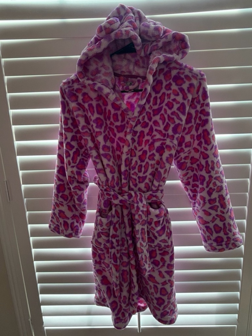 Girls' Plush Pink Leopard Hooded Robe - Cozy Kids Pajamas
